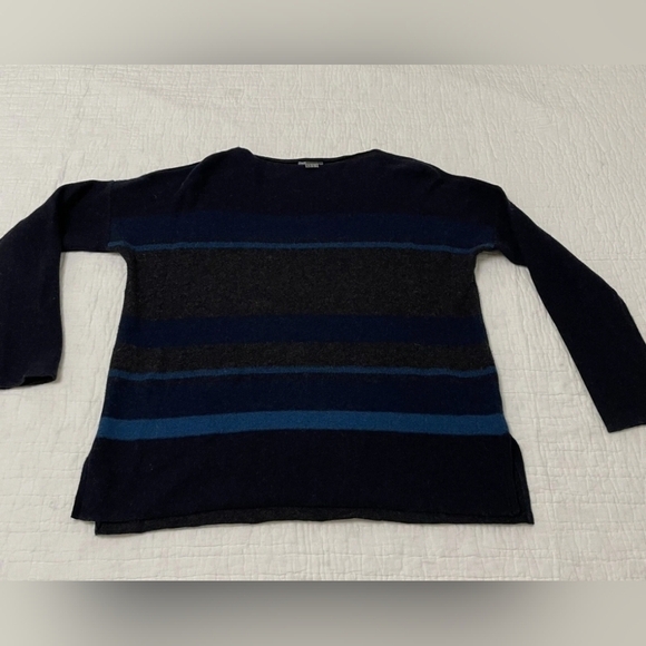 Vince Sweaters - Vince Midnight Blue Knit Sweater